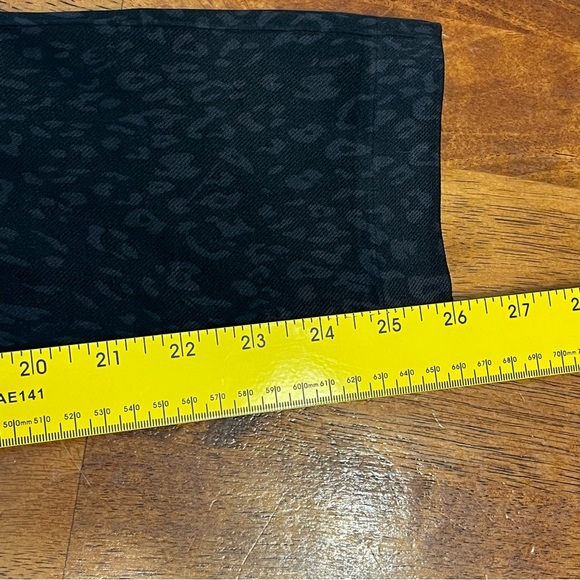 NWT SPANX Black Cheetah Animal Print Seamless Leggings 1X - Picture 8 of 9